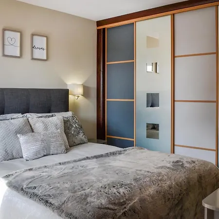 Fourth Milestone Granary Holiday home York